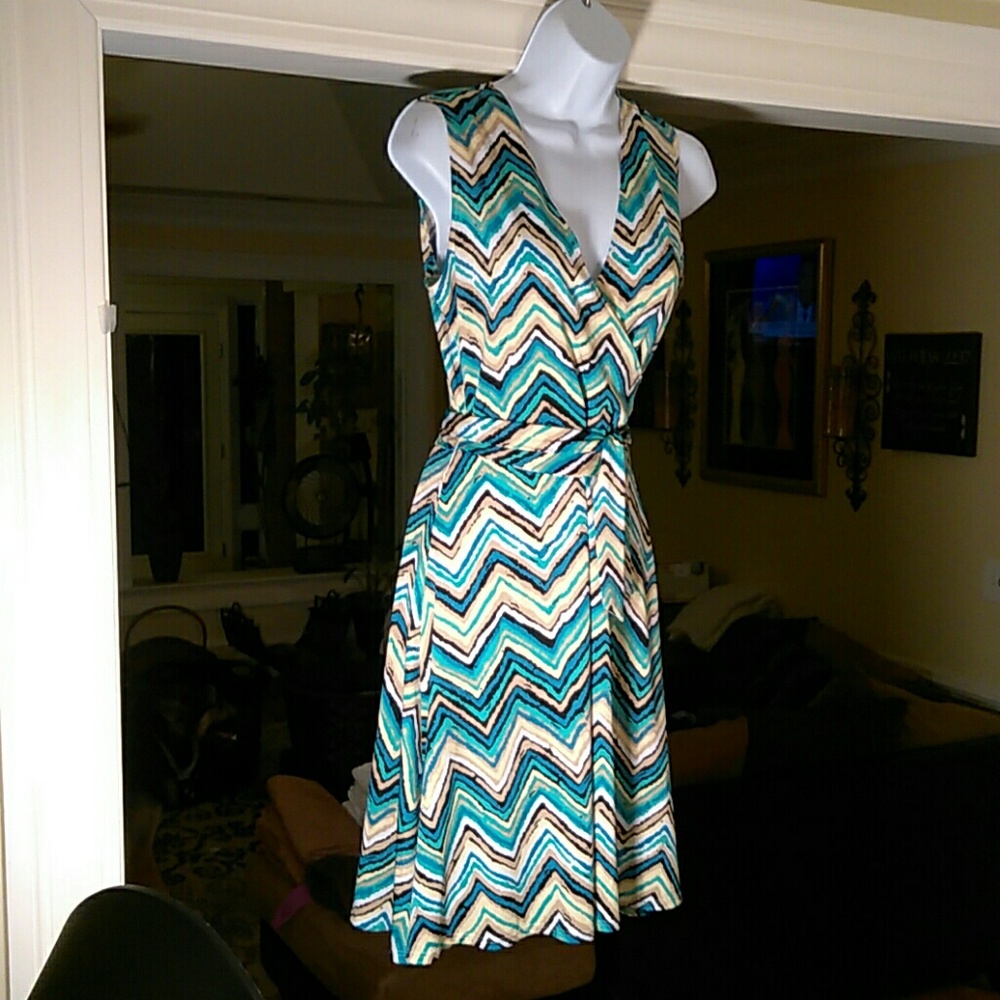 Leota ladies dress with sash